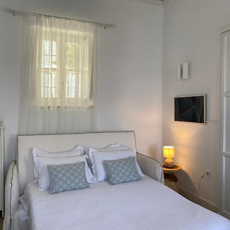 Halki Sea Breeze - A Waterfront Villa Екстериор снимка