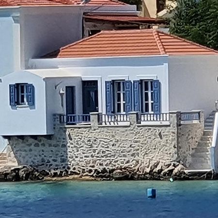Halki Sea Breeze - A Waterfront Villa Екстериор снимка