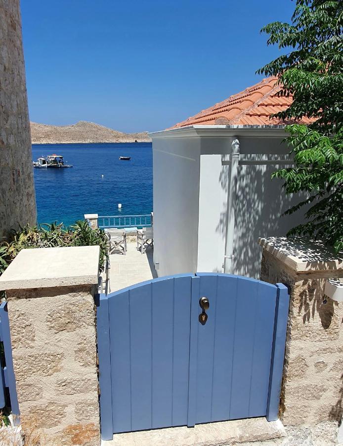 Halki Sea Breeze - A Waterfront Villa Екстериор снимка