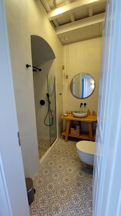 Halki Sea Breeze - A Waterfront Villa Екстериор снимка